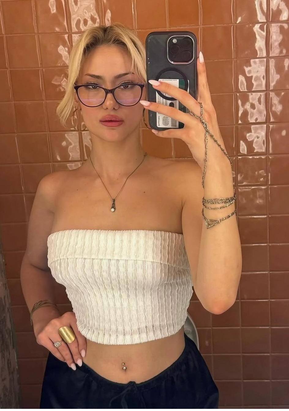 Akçalar Samimi Partner Bayan Escort Zuhal