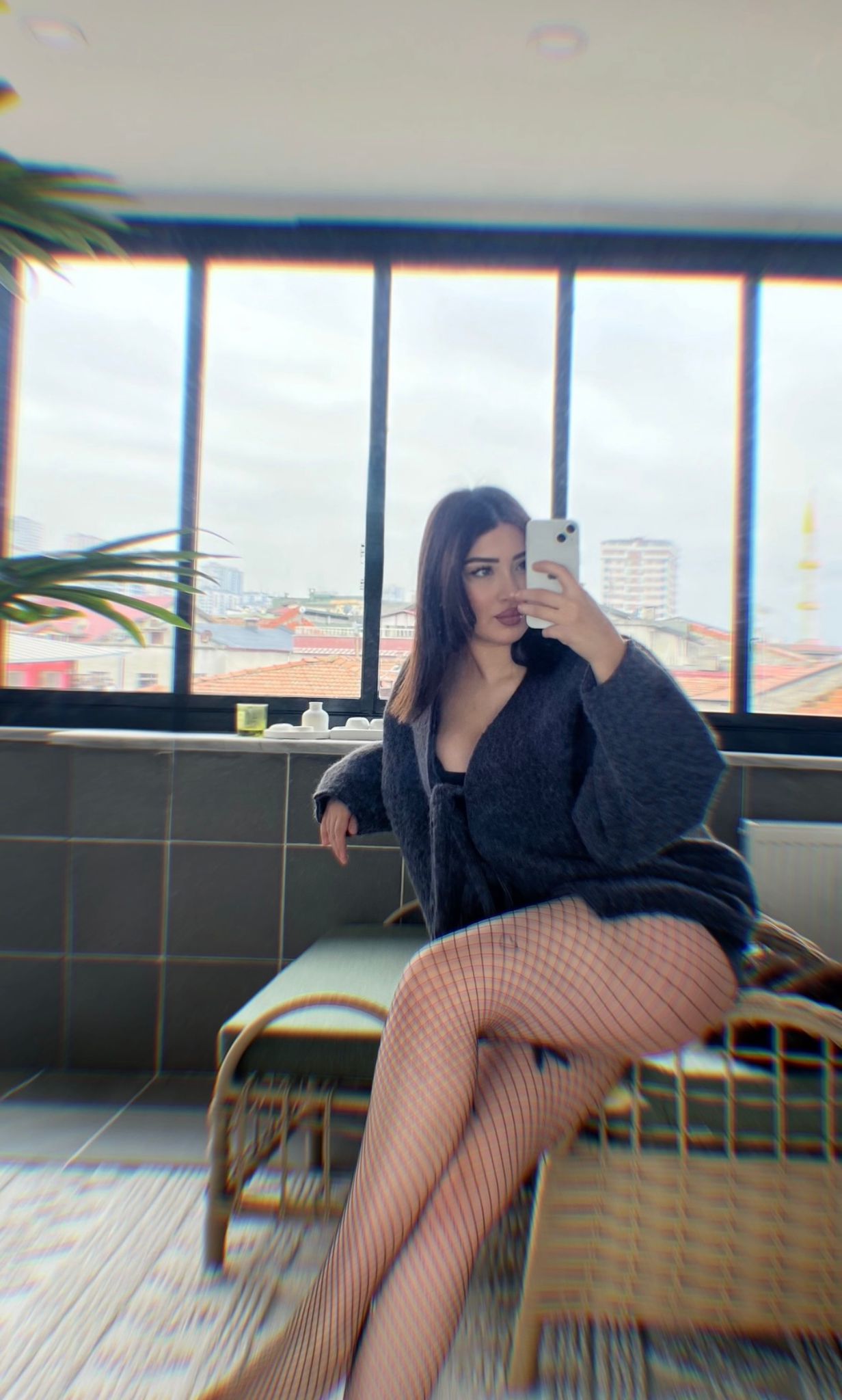 Kesecik Mükemmel Kadın Escort Kadeh
